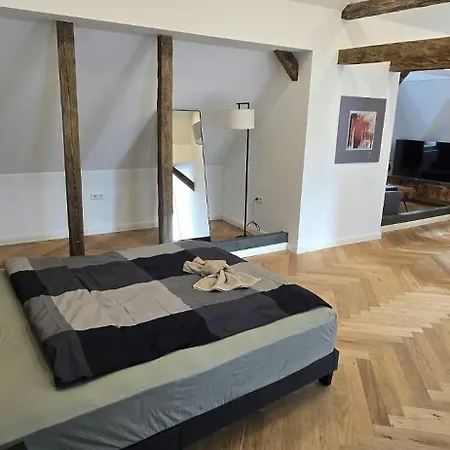 Kato *